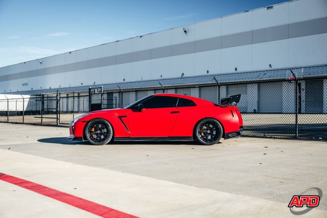 Used 2020 Nissan GT-R Premium w/ Premium Interior Package image 46