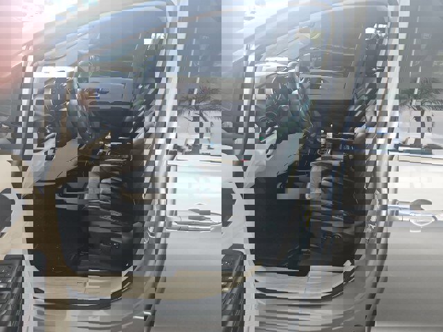 Used 2018 Chrysler Pacifica Touring-L w/ Tire & Wheel Group image 11