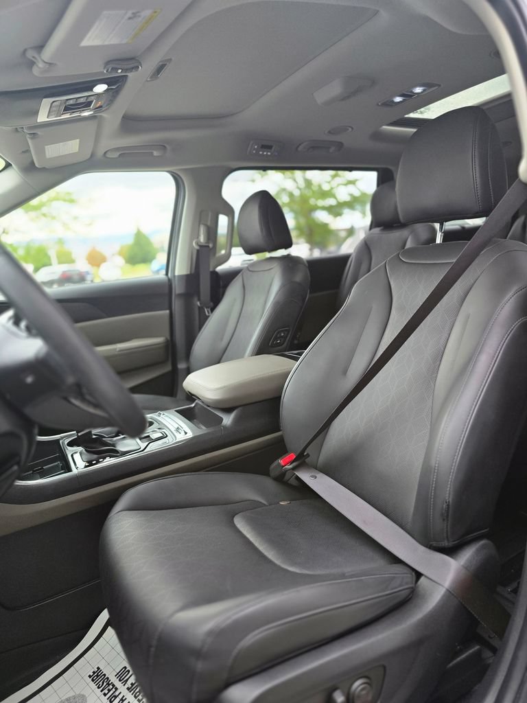Certified 2026 Kia Carnival SX FWD image 21