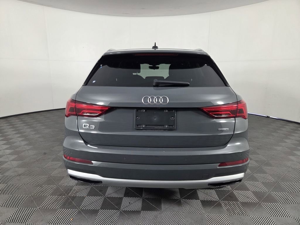 Used 2019 Audi Q3 2.0T Premium w/ Convenience Package AWD/4WD image 6