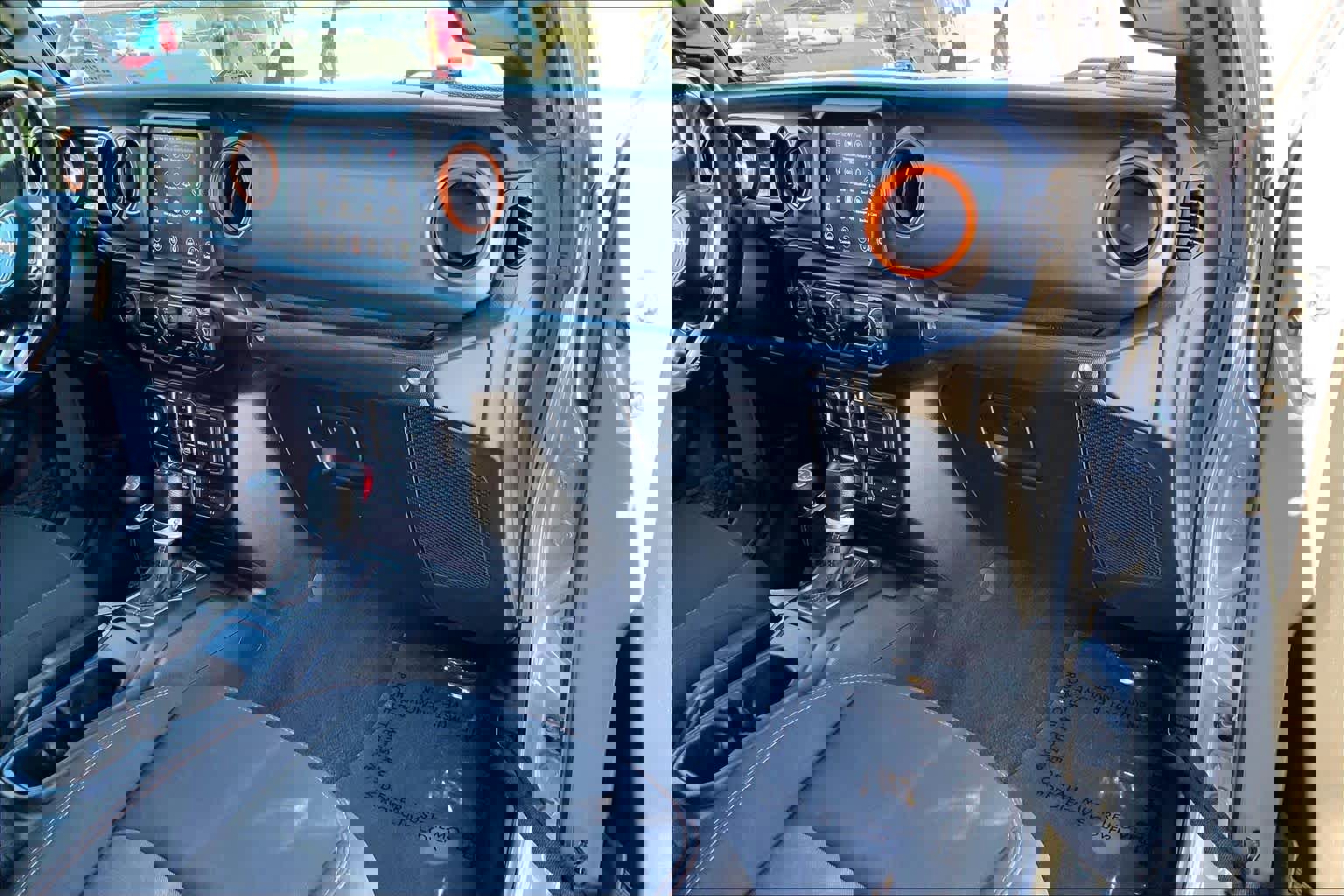 Certified 2023 Jeep Gladiator Mojave w/ Trailer Tow Package image 16