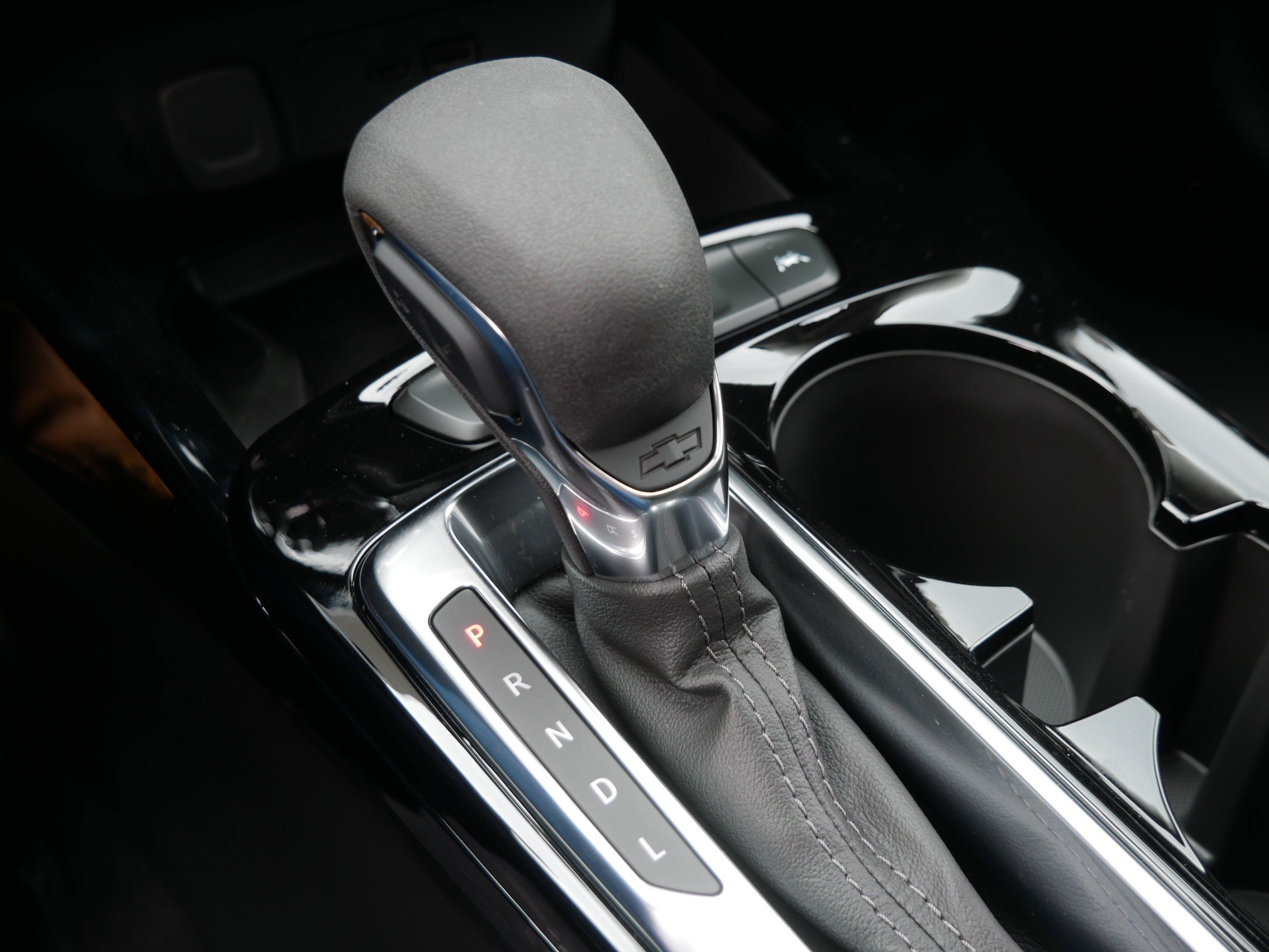 New 2026 Chevrolet Trax LT w/ Sunroof Package FWD image 9