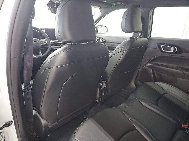 New 2026 Jeep Compass Limited image 18