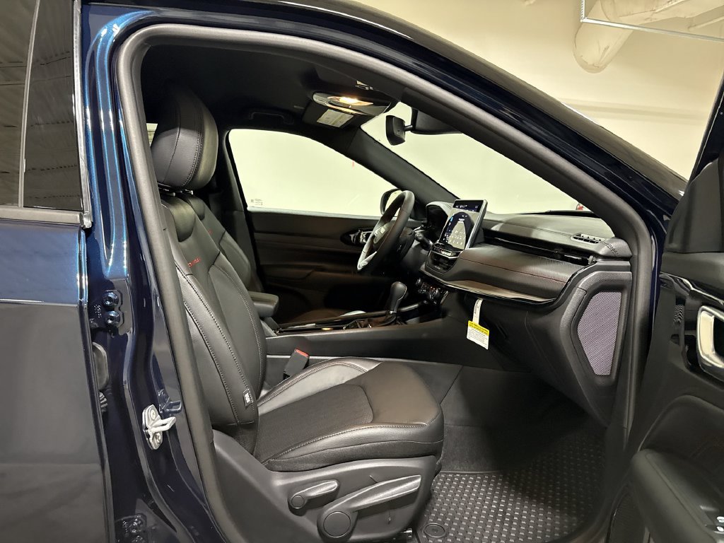 New 2026 Jeep Compass Trailhawk AWD/4WD image 21