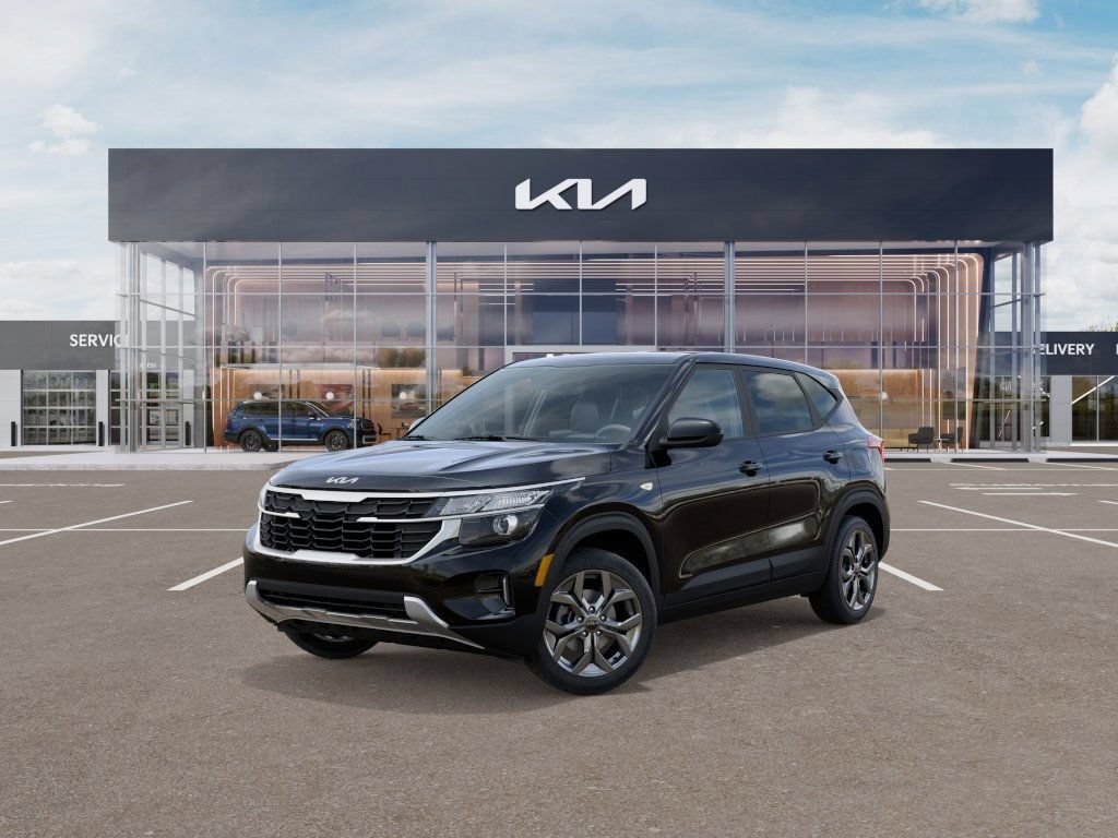 Certified 2026 Kia Seltos LX FWD image 9