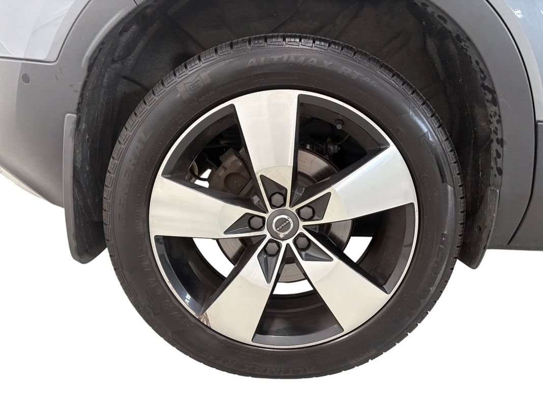 Used 2019 Volvo XC40 T5 Momentum AWD/4WD image 9