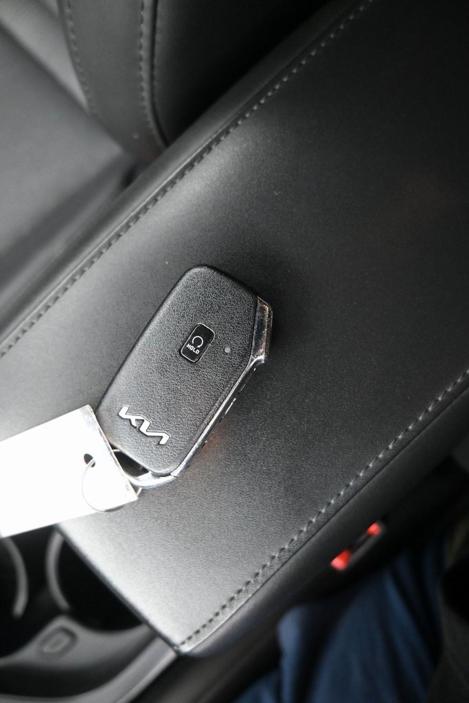 Used 2023 Kia Niro Wind image 13