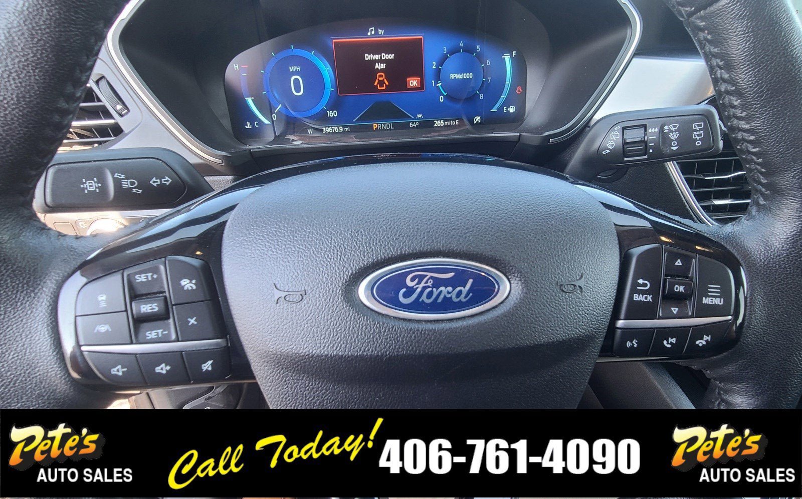 Used 2021 Ford Escape Titanium AWD/4WD image 28