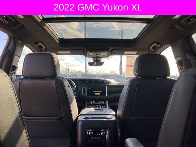 Used 2022 GMC Yukon XL Denali w/ Denali Premium Package image 21