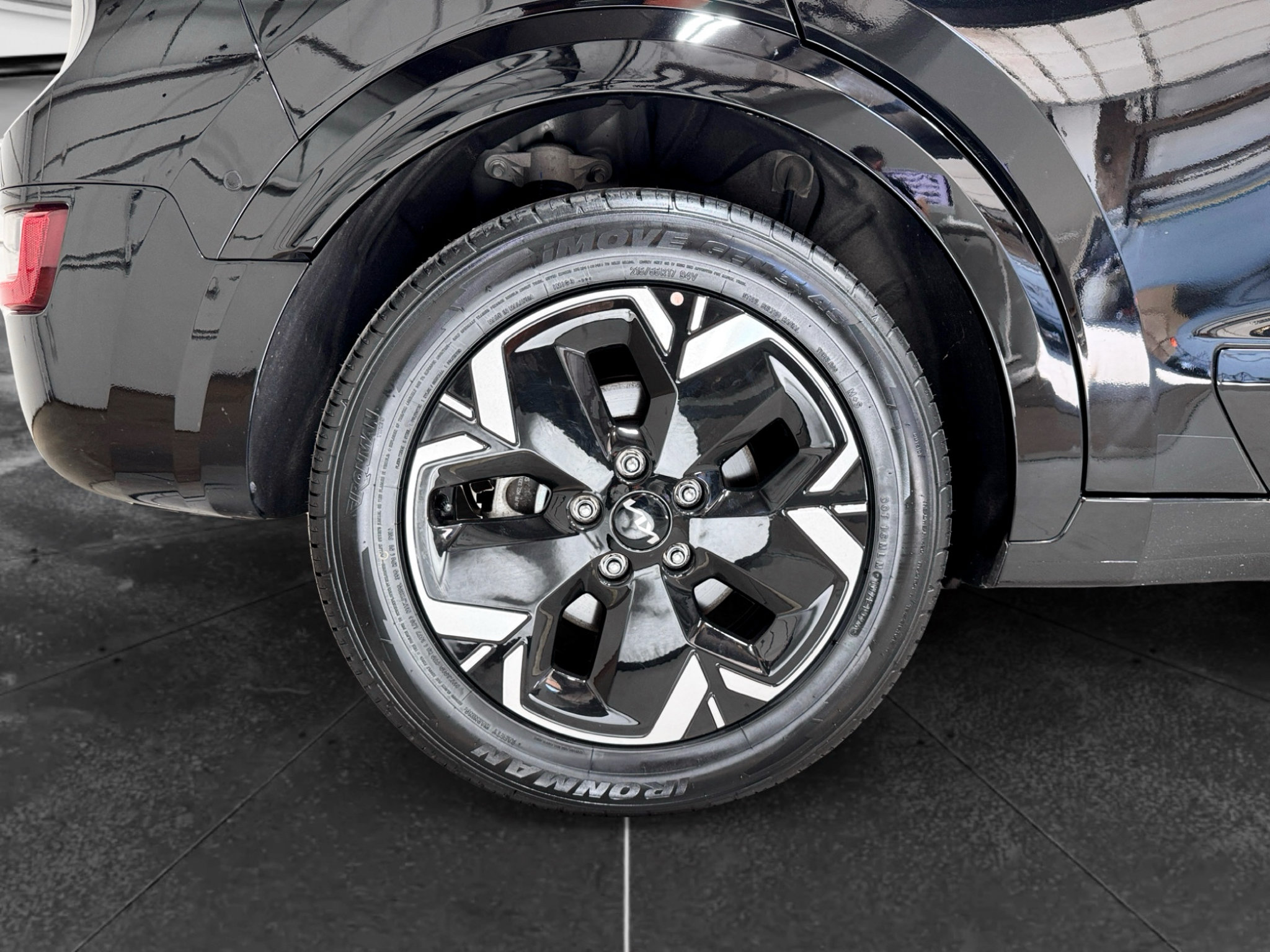Used 2023 Kia Niro Wave w/ Wave Preserve Package FWD image 37