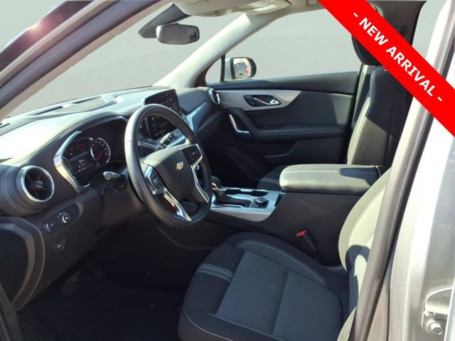Used 2025 Chevrolet Blazer LT w/ Convenience Package image 11