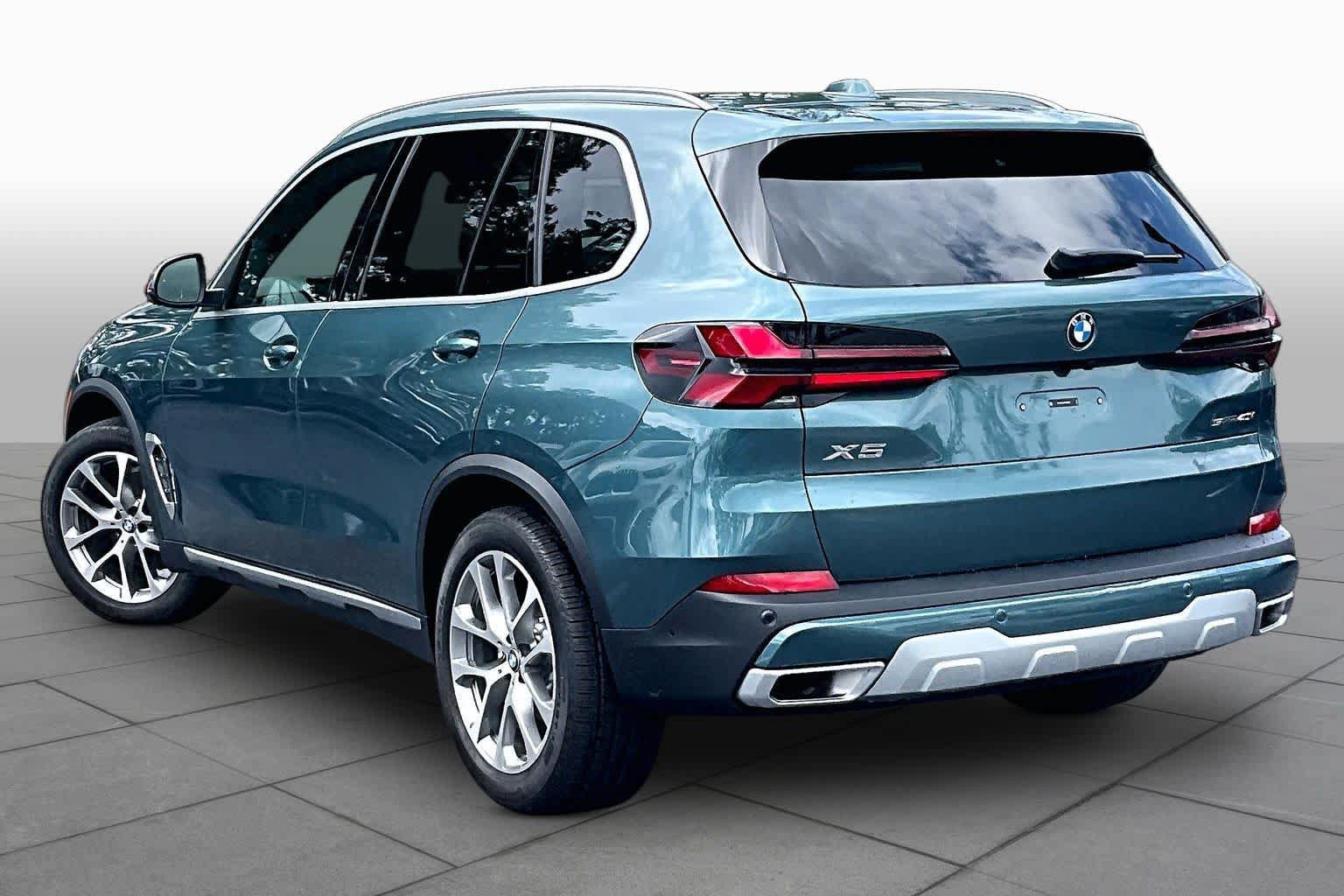 Used 2025 BMW X5 sDrive40i w/ Climate Comfort Package RWD image 12