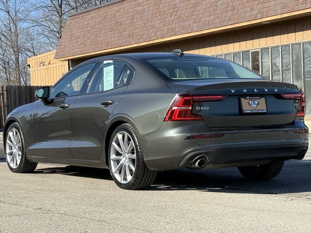 Used 2019 Volvo S60 T5 Momentum w/ Premium Package image 3