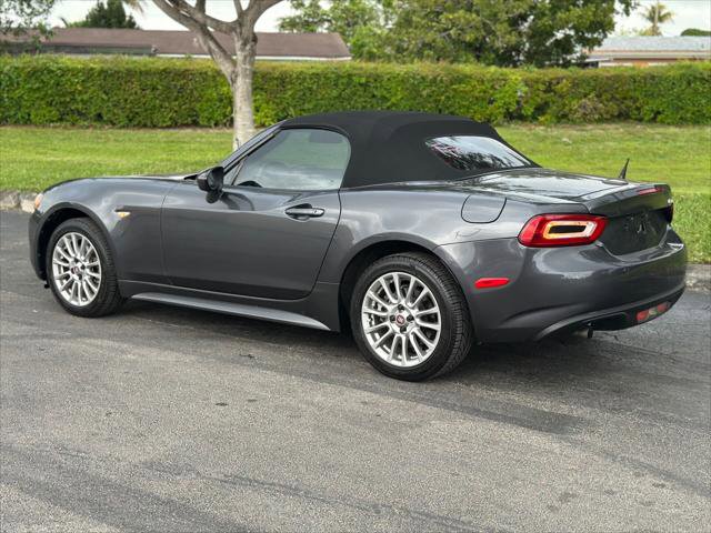 Used 2018 FIAT 124 Spider Classica image 6