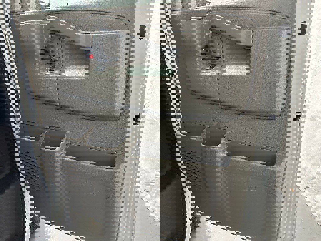 Used 2022 Chevrolet Express 3500 w/ Power Convenience Package image 38