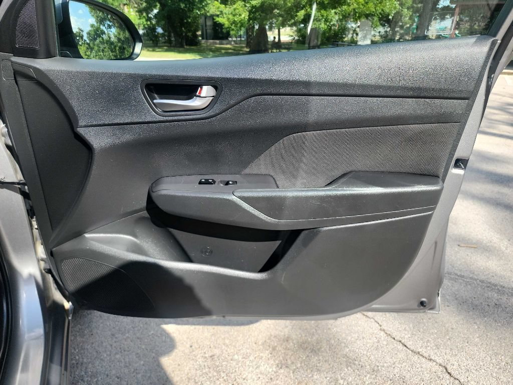 Used 2021 Hyundai Accent SEL FWD image 24