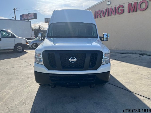 Used 2020 Nissan NV 2500 SV image 2