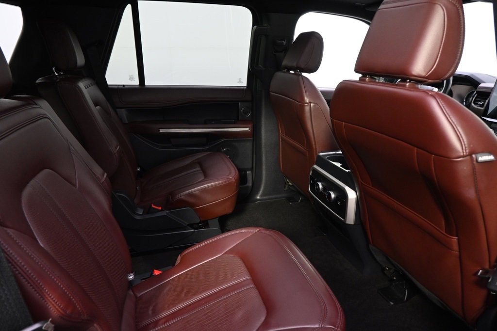 Used 2023 Ford Expedition Limited image 18