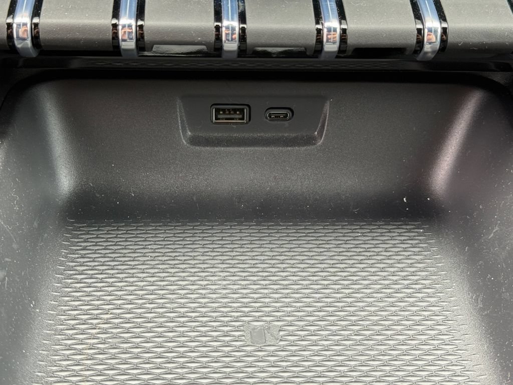 New 2026 GMC Terrain AT4 AWD/4WD image 35