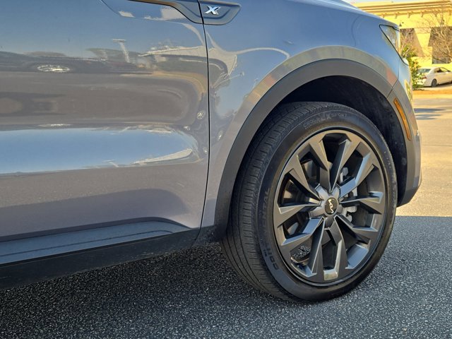 Used 2023 Kia Sorento SX Prestige image 11