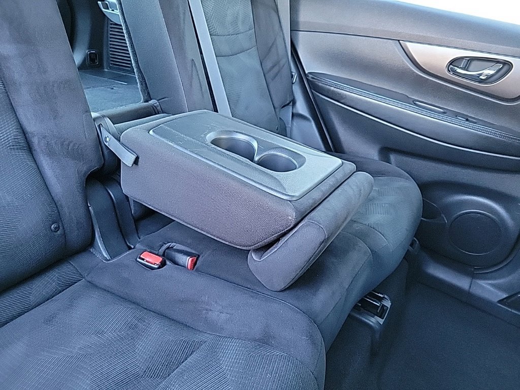 Used 2014 Nissan Rogue S AWD/4WD image 14