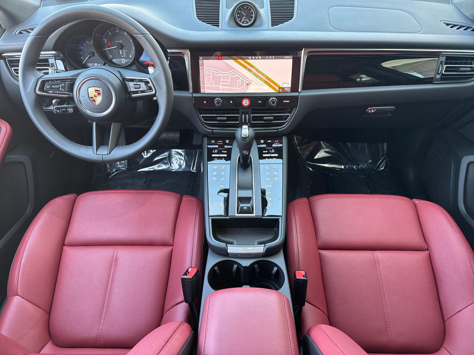 New 2026 Porsche Macan AWD/4WD image 6