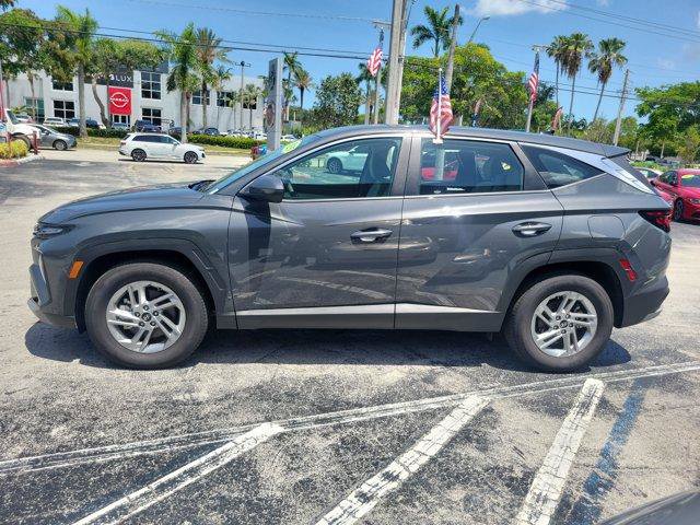 Used 2025 Hyundai Tucson SE FWD image 4