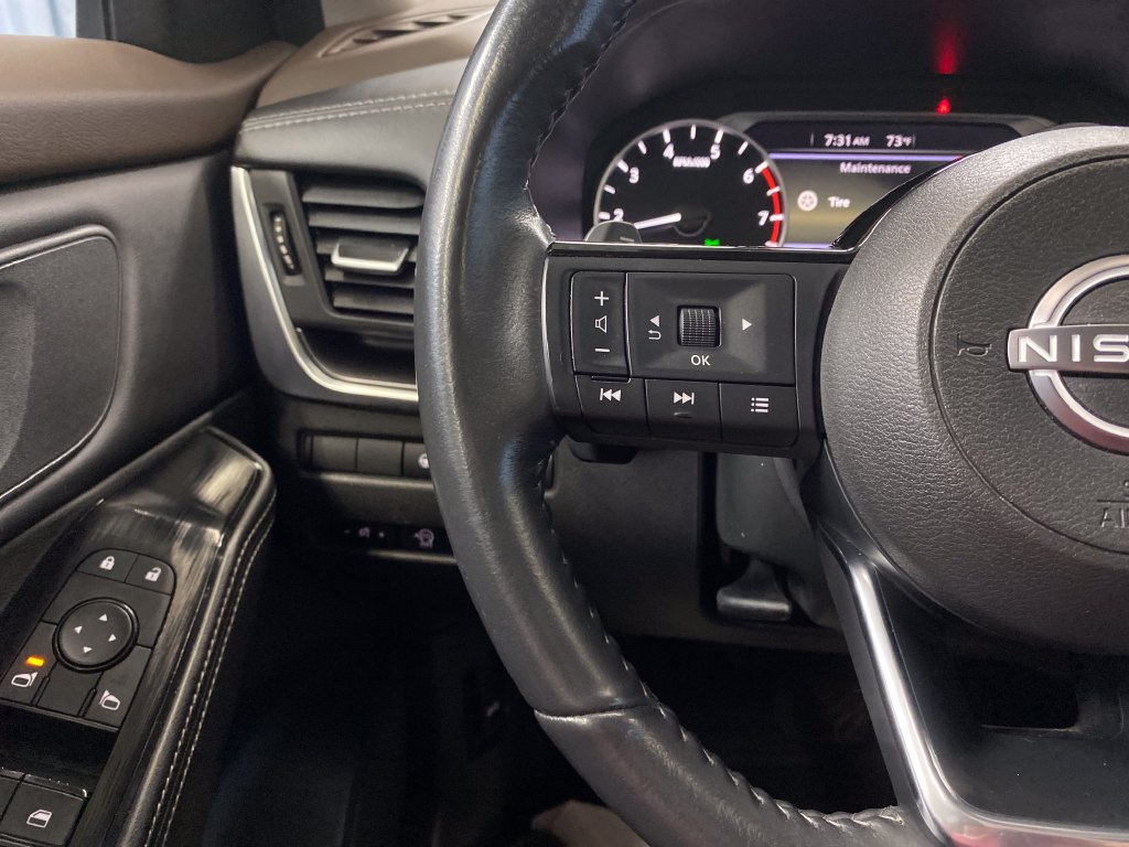 Used 2023 Nissan Rogue SV w/ SV Premium B Package AWD/4WD image 19