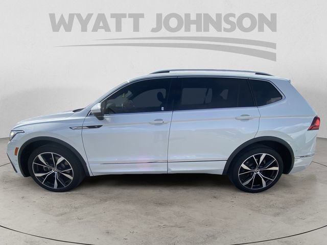 Used 2024 Volkswagen Tiguan SEL R-Line AWD/4WD image 4