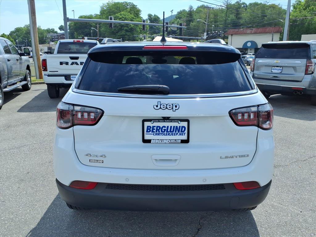 Used 2025 Jeep Compass Limited AWD/4WD image 5