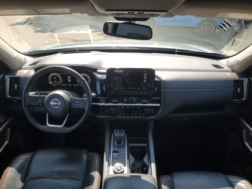 Used 2022 Nissan Pathfinder Platinum image 28