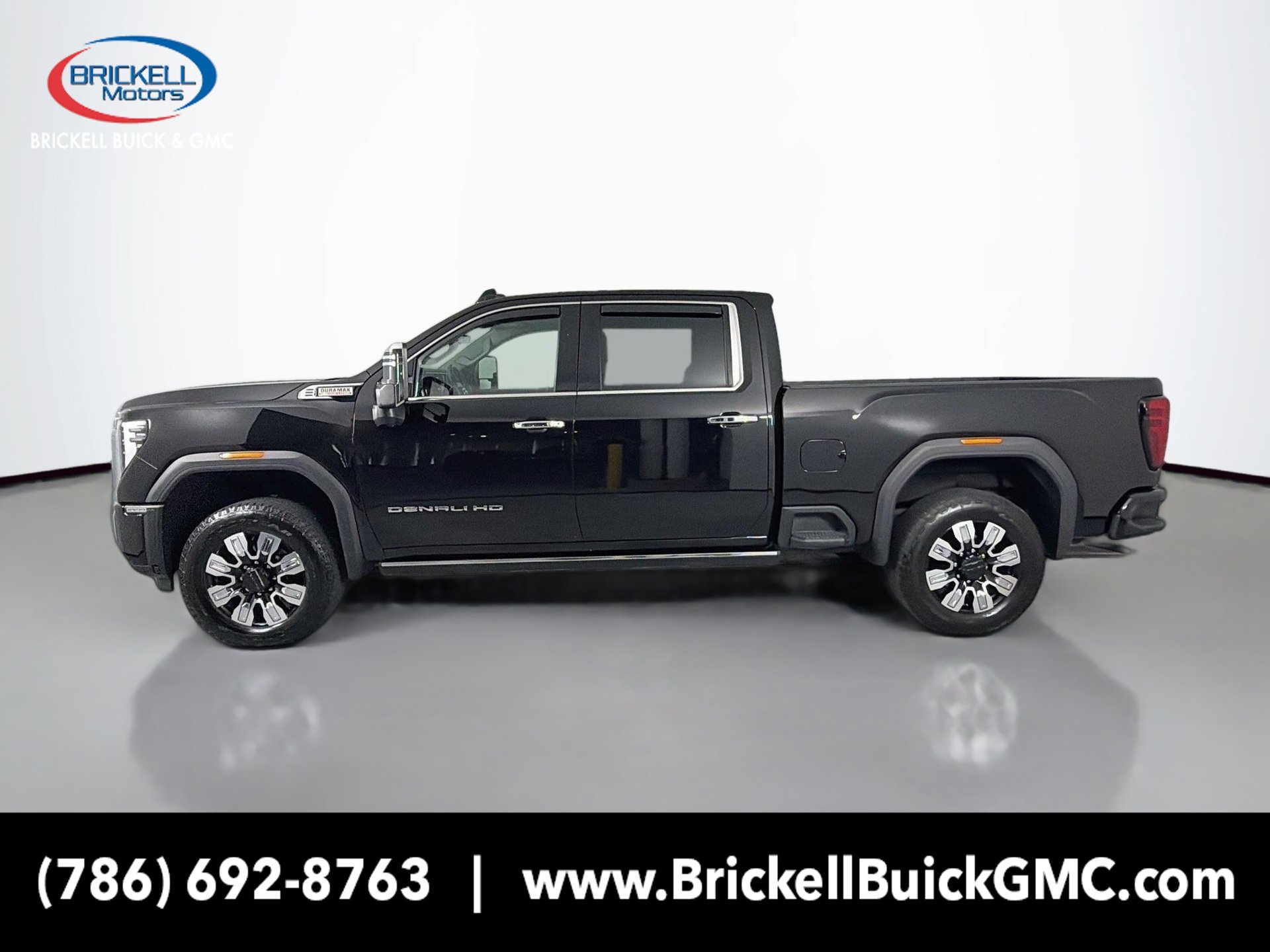 Used 2025 GMC Sierra 2500 Denali w/ Denali Reserve Package AWD/4WD image 2