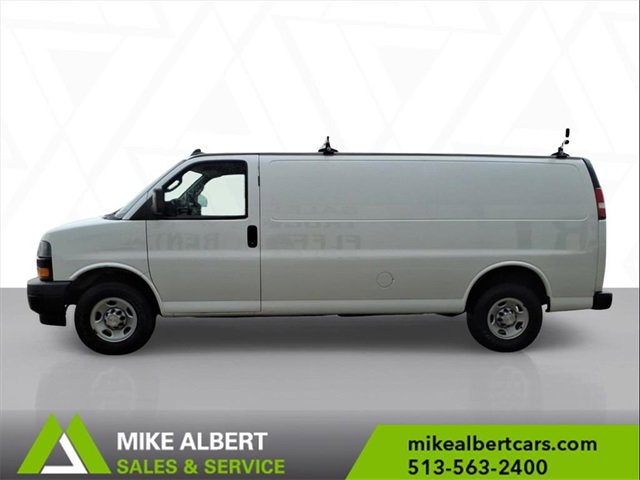 Used 2022 Chevrolet Express 2500 Extended w/ Driver Convenience Package image 4