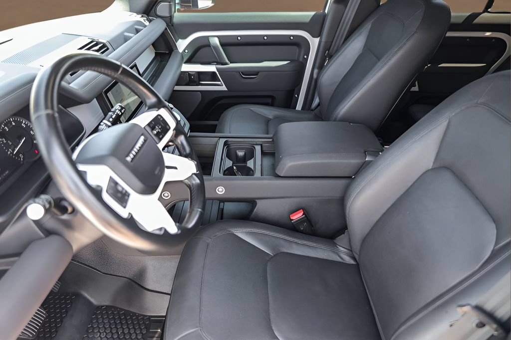 Used 2023 Land Rover Defender 110 S AWD/4WD image 9
