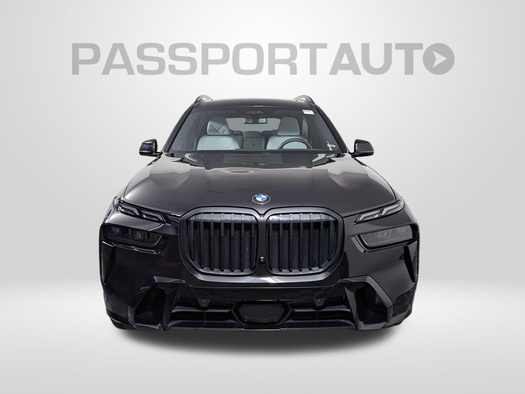 Used 2024 BMW X7 xDrive40i w/ M Sport Package AWD/4WD image 11