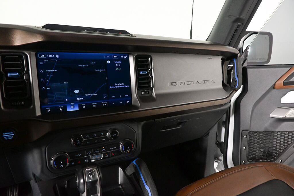 Used 2022 Ford Bronco Outer Banks AWD/4WD image 13