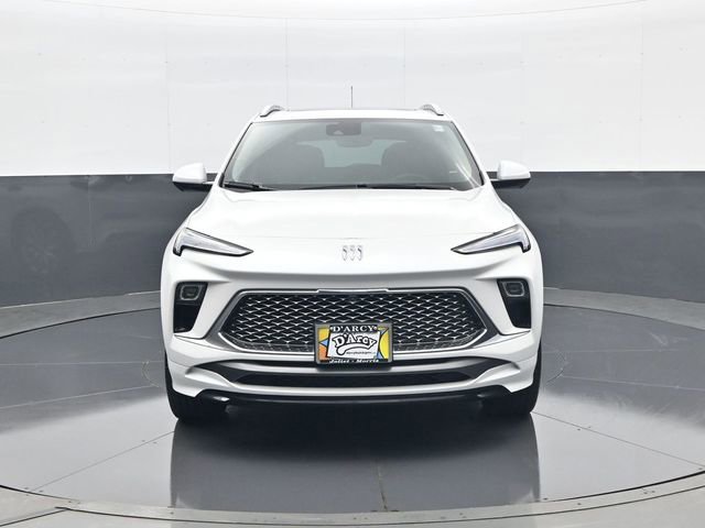 Used 2024 Buick Encore GX Avenir w/ Avenir Technology Package AWD/4WD image 2