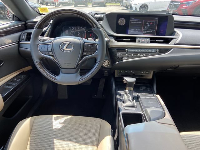 Used 2019 Lexus ES 350 w/ Premium Package FWD image 14