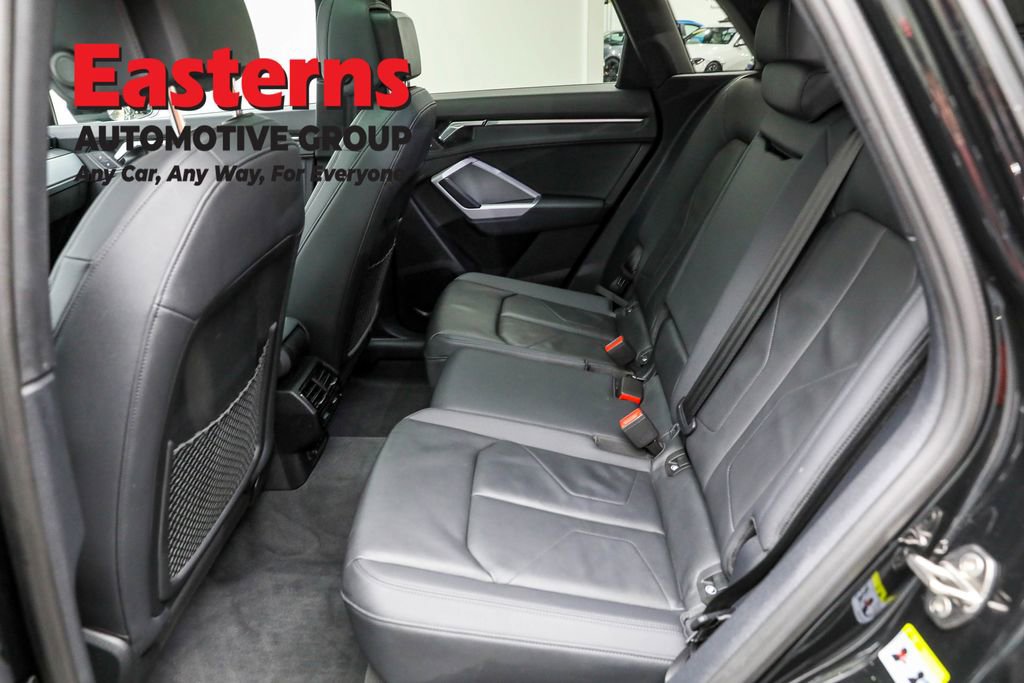 Used 2022 Audi Q3 2.0T Premium w/ Convenience Package image 21