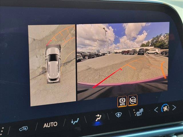 New 2026 Chevrolet Equinox EV LT AWD/4WD image 13