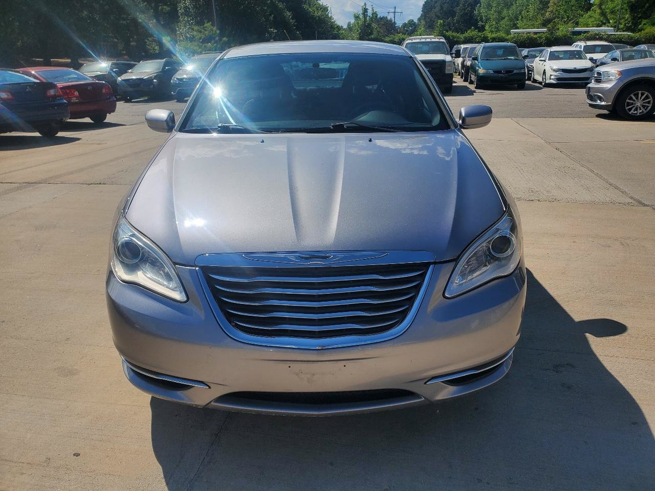 Used 2013 Chrysler 200 LX FWD image 2