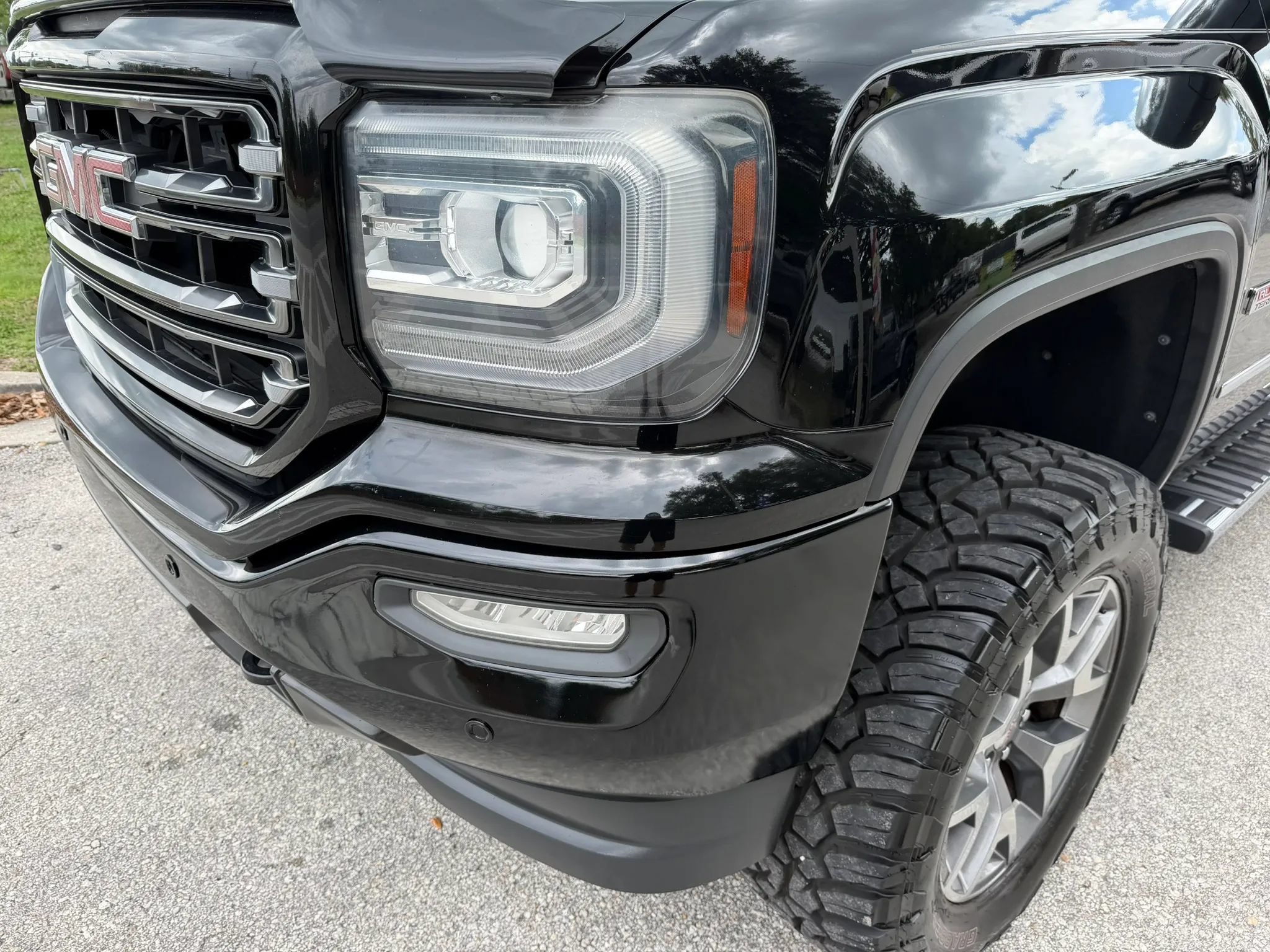 Used 2016 GMC Sierra 1500 SLT w/ All-Terrain Package AWD/4WD image 41