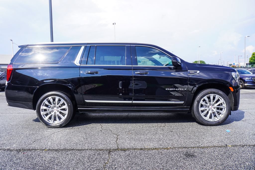 Used 2024 GMC Yukon XL Denali RWD image 31