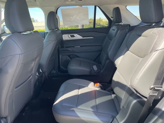New 2026 Ford Explorer Active w/ Active Comfort Package RWD image 22