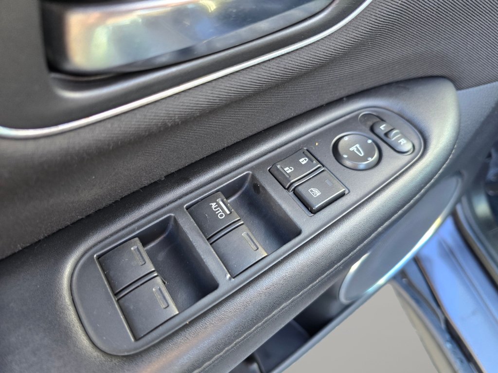 Used 2016 Honda HR-V EX image 28