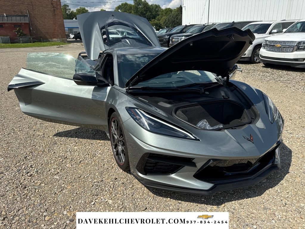 Used 2024 Chevrolet Corvette Stingray Coupe w/ Z51 Performance Package RWD image 32
