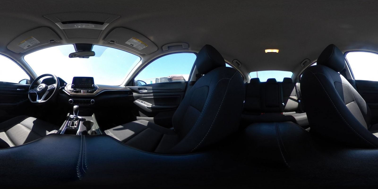 Used 2025 Nissan Altima 2.5 SV FWD image 43