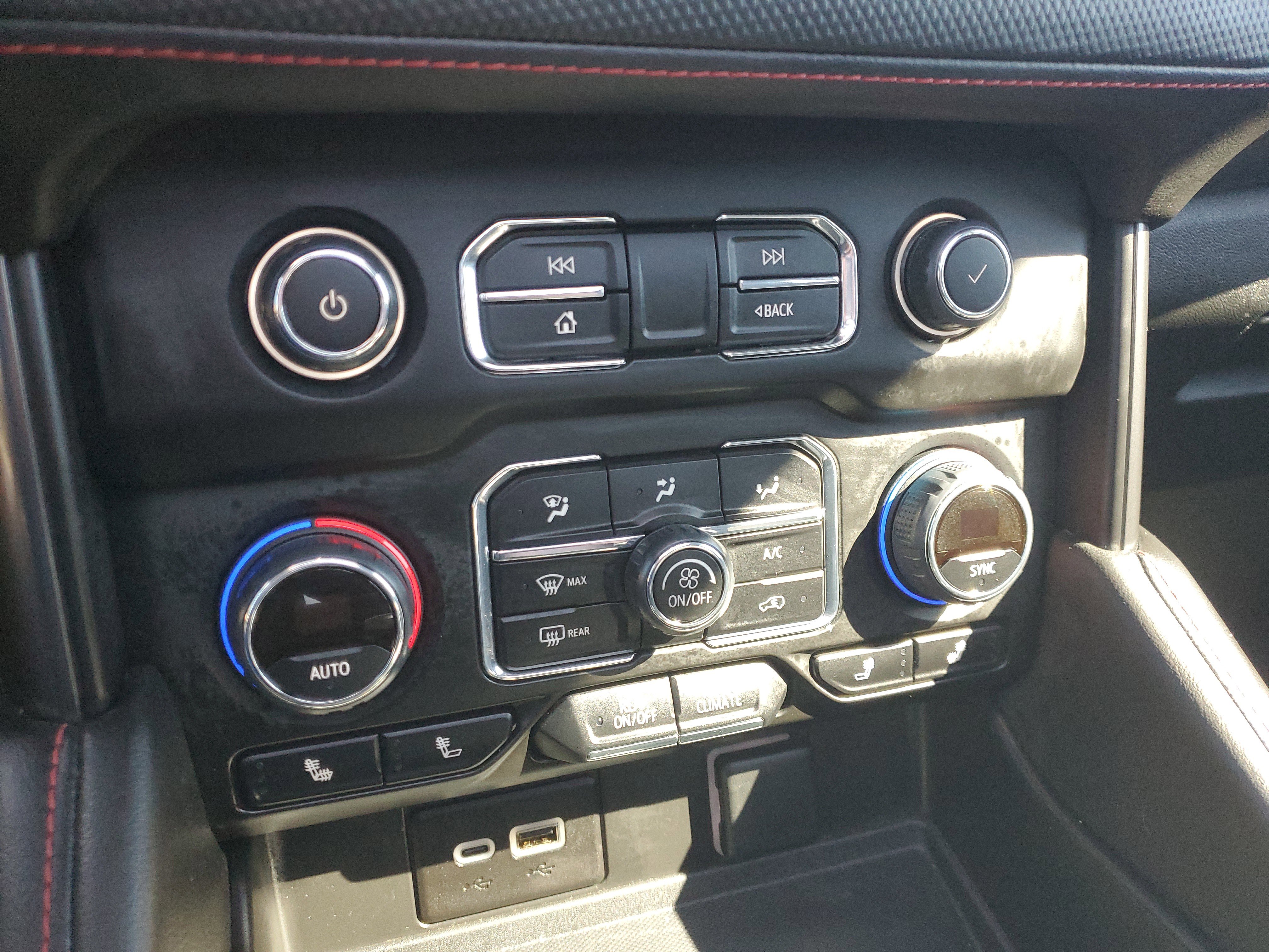 Used 2024 Chevrolet Tahoe RST w/ Luxury Package image 26