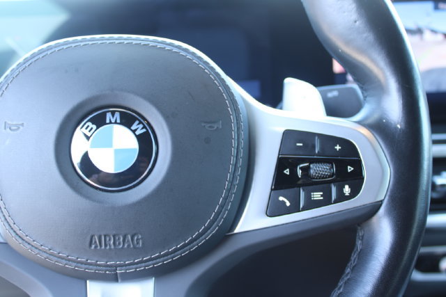 Used 2024 BMW X6 xDrive40i w/ M Sport Professional Package AWD/4WD image 23