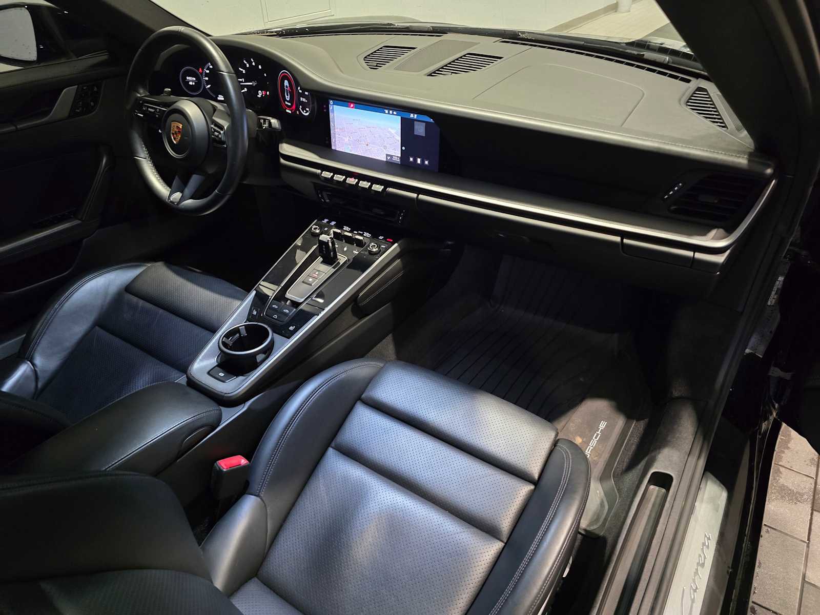 Used 2020 Porsche 911 Carrera image 14